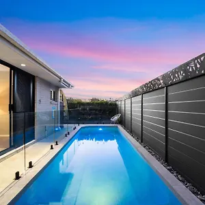 Charming Group Getaway - 9 Mins To Burleigh , Gold Coast Australia