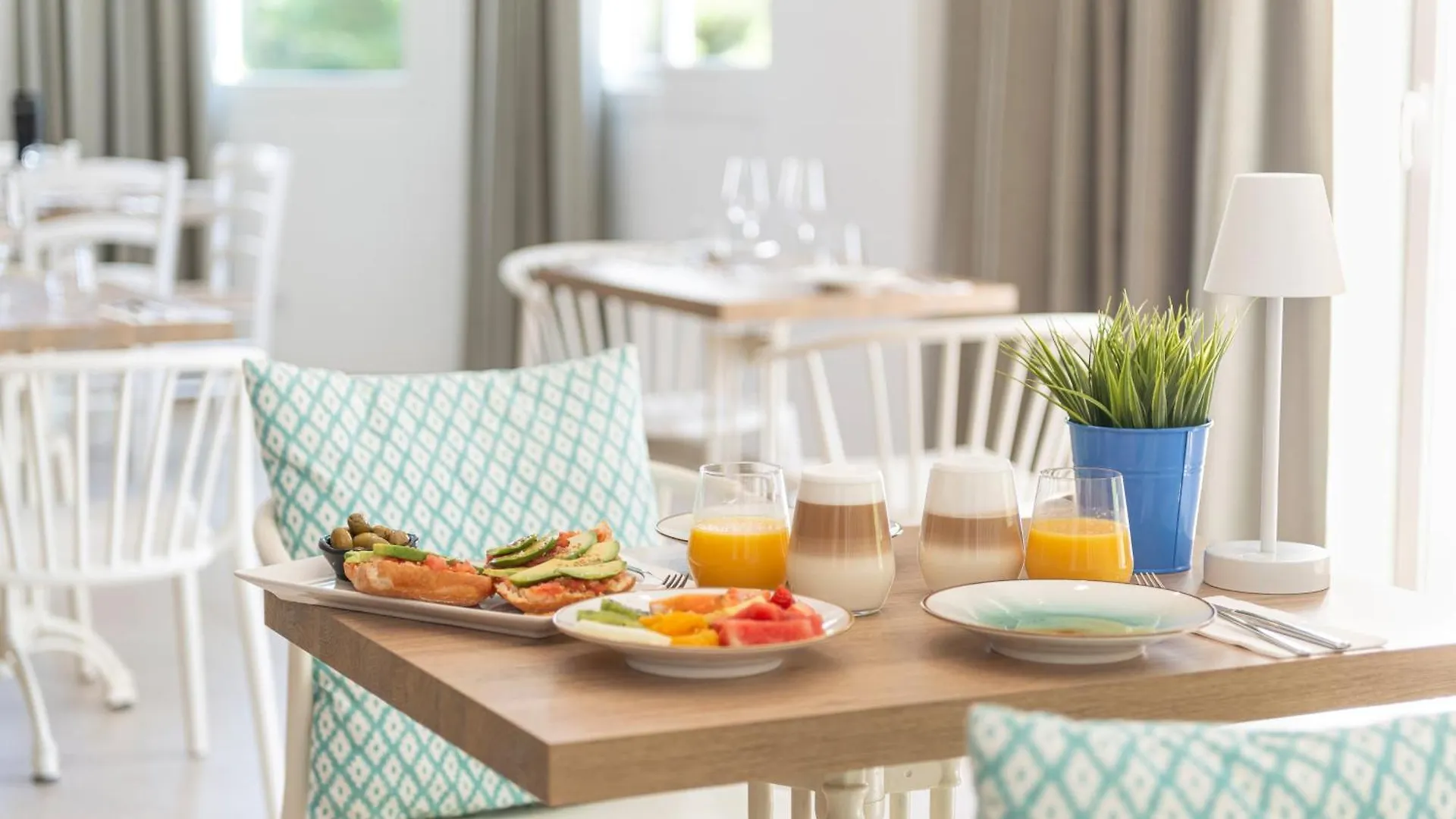 Villa Real Club Apartments Camp De Mar Spain