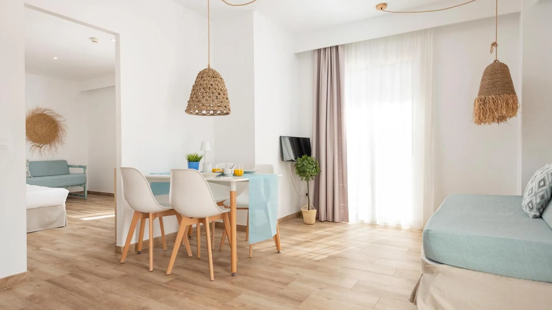 Villa Real Club Apartments Camp De Mar