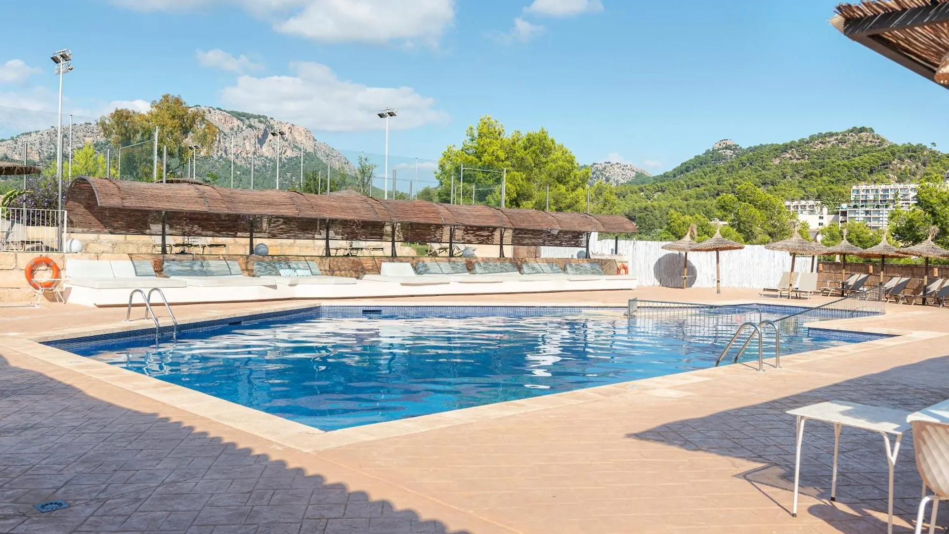 Villa Real Club Apartments Camp De Mar 0*,