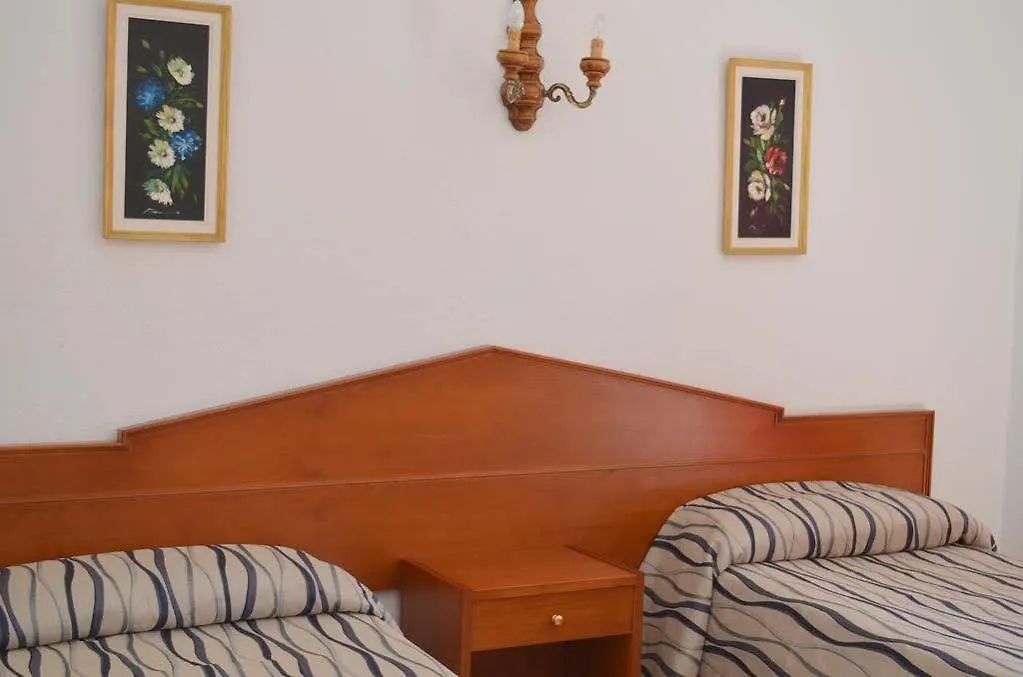 Villa Real Club Apartments Camp De Mar Spanyolország